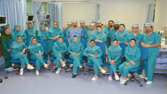 المستشفى الايراني دبي الأطباء، الأقسام، وطرق التواصل