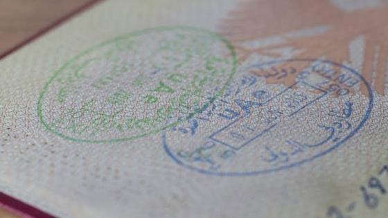 غرامة انتهاء تأشيرة الاقامة في الامارات